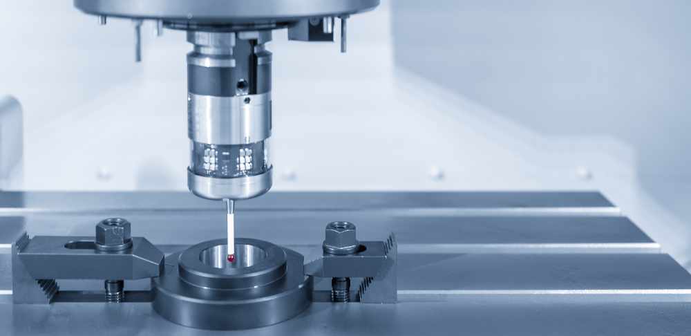 Taktile Messmaschine vermisst gefrästes Bauteil
